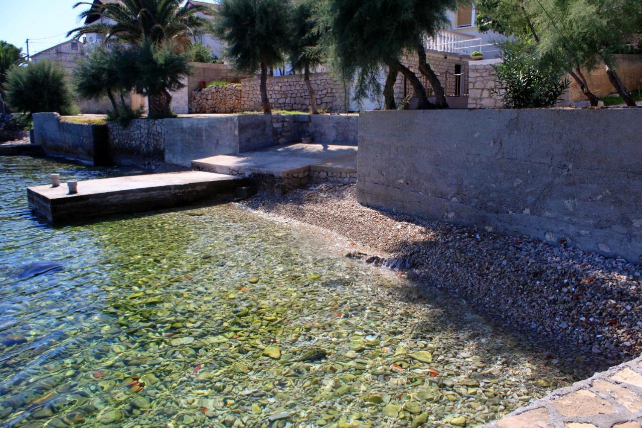 Apartments And Rooms With A Swimming Pool Kali, Ugljan - 14083 Экстерьер фото