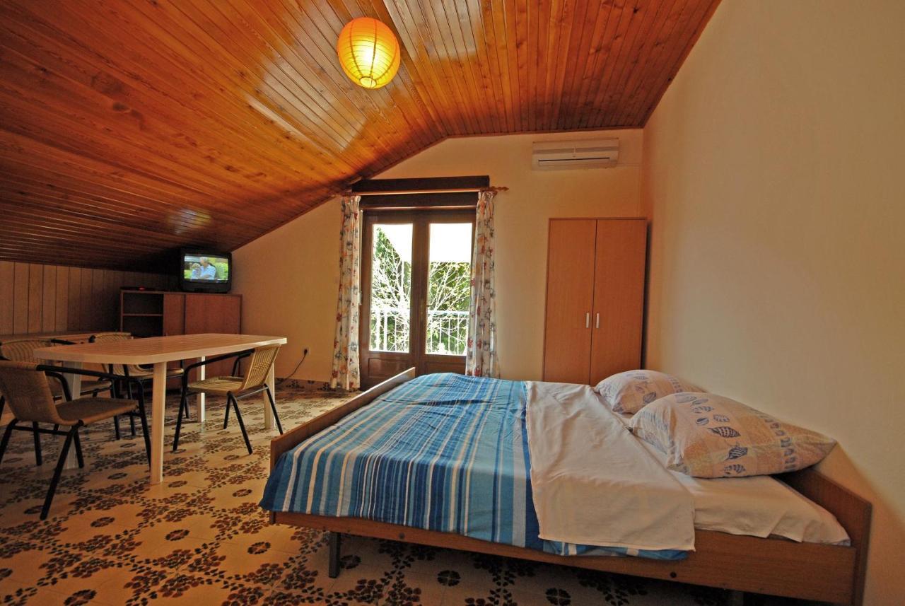 Apartments And Rooms With A Swimming Pool Kali, Ugljan - 14083 Экстерьер фото