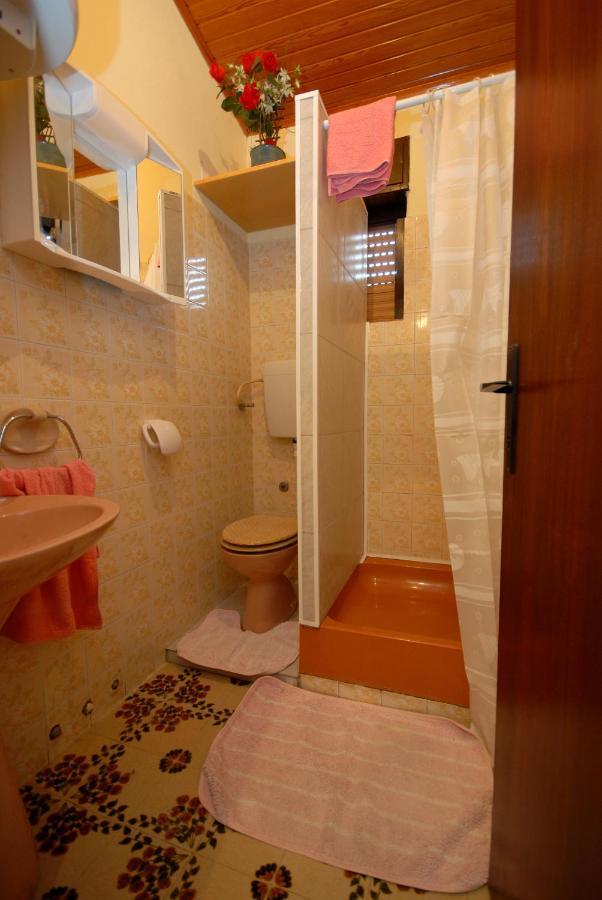 Apartments And Rooms With A Swimming Pool Kali, Ugljan - 14083 Экстерьер фото