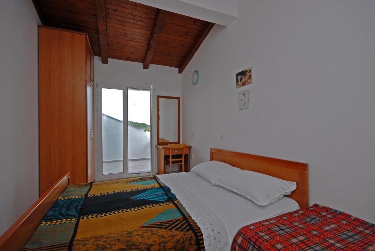 Apartments And Rooms With A Swimming Pool Kali, Ugljan - 14083 Экстерьер фото